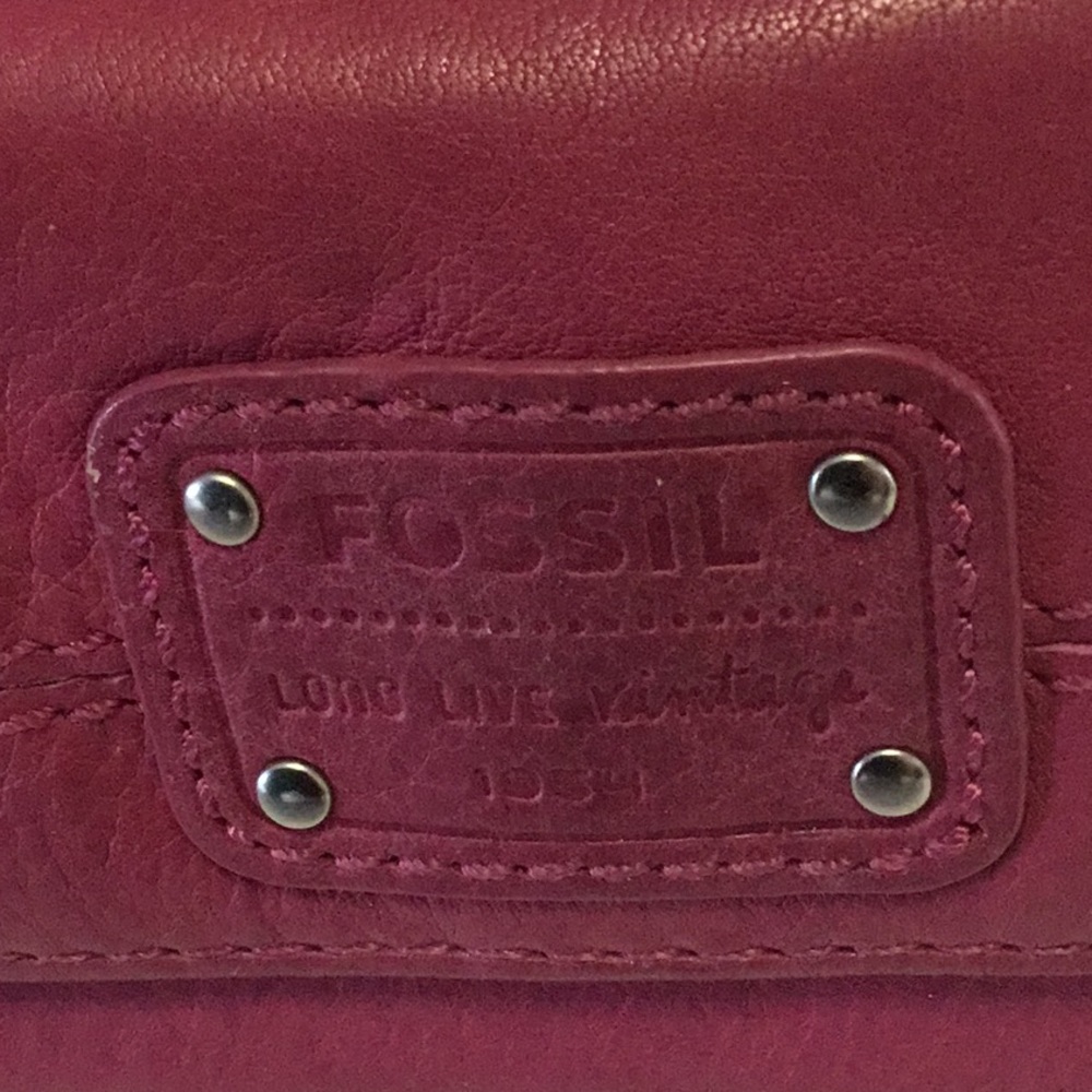 Fossil wallet